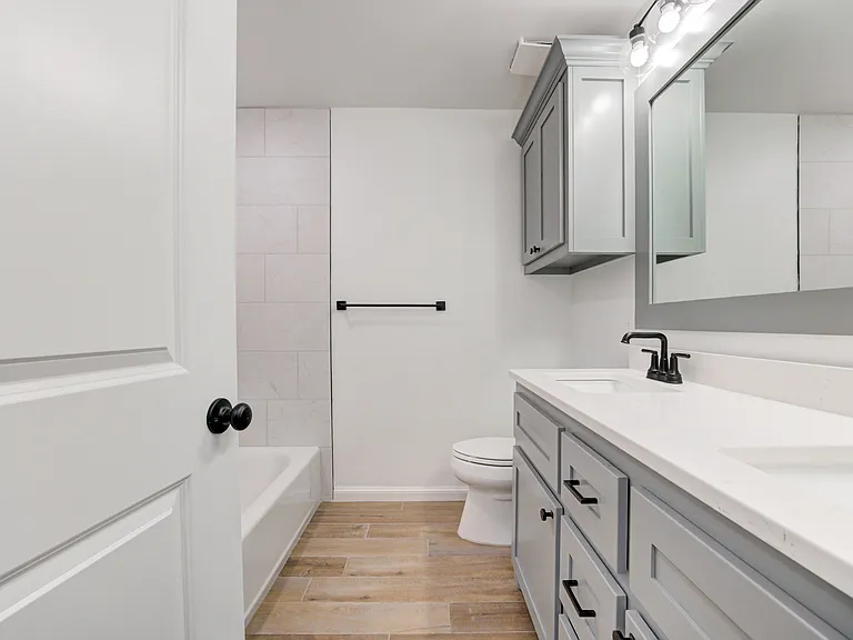 2712 Dunham Dr — Photo 37