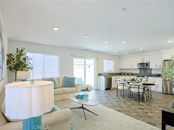 7486 Olive Grove St, Riverside, CA 92507