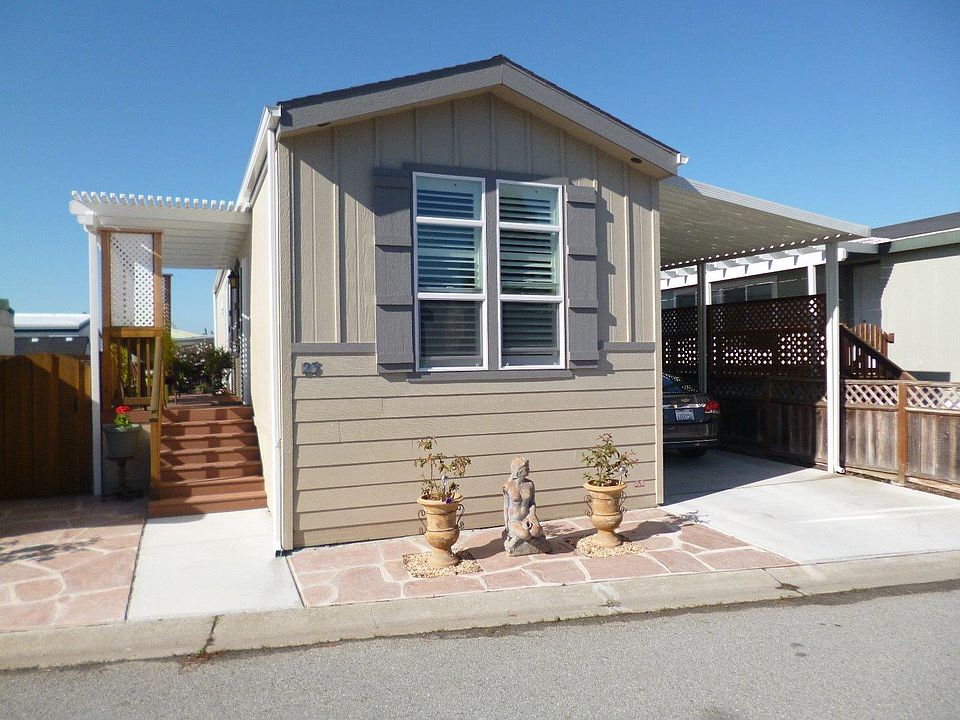 1st image of 23 Pelican Cir