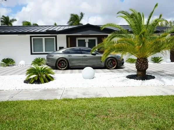 9351 SW 88th Ter, Miami, FL 33176