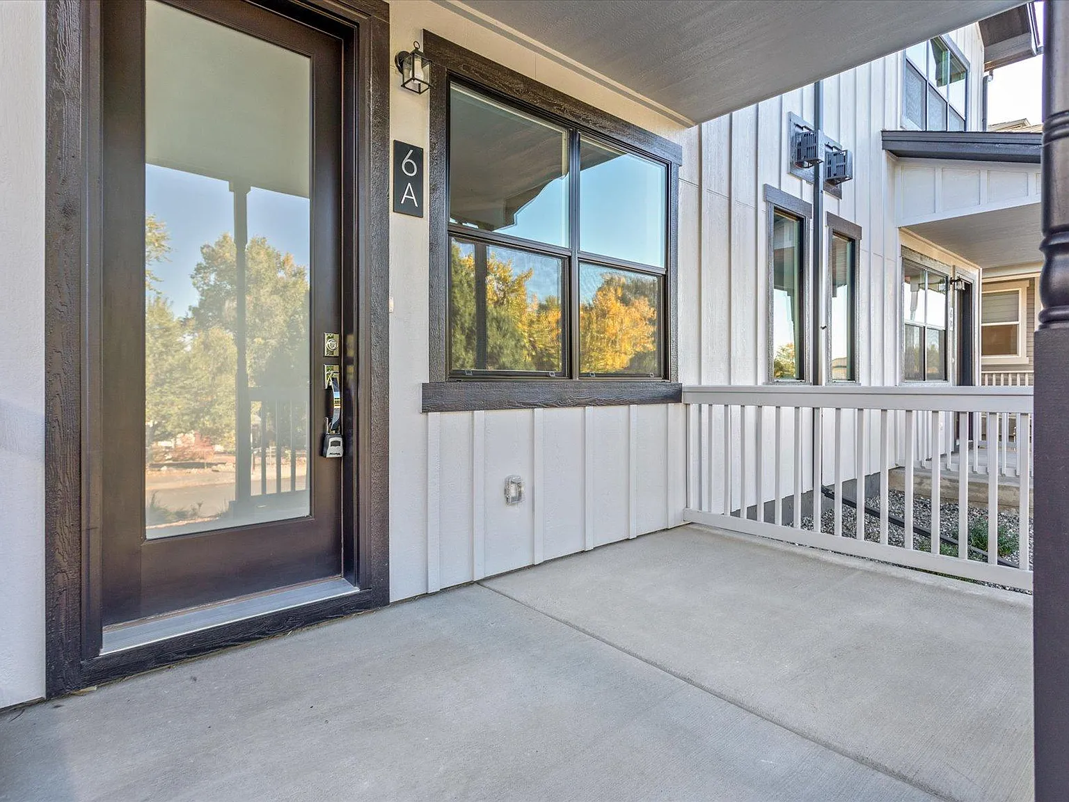 3 bed, 2.5 bath, 2019 sqft, $3,250 — Photo 2