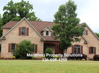4 Wetherburn Way, Greensboro, NC 27410