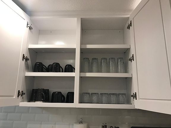 Fully stocked plate and cups. Service for minimum of 6