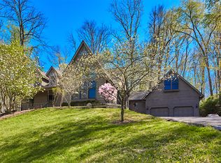 165 Denbigh Dr, Granville, OH