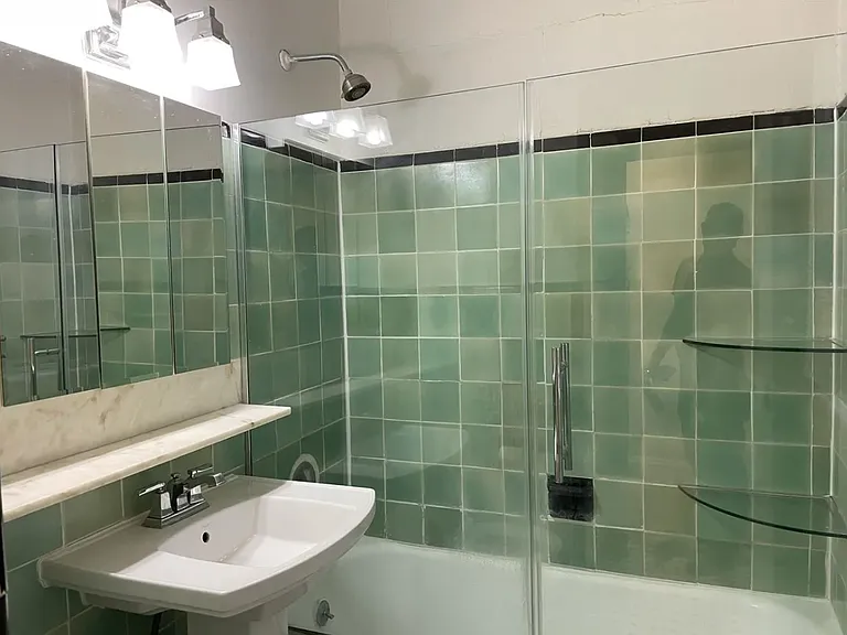 7427 Boulevard East #1 — Photo 4