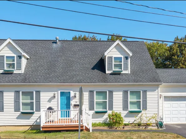 26 Stillwater Avenue, Mechanicville, NY 12118