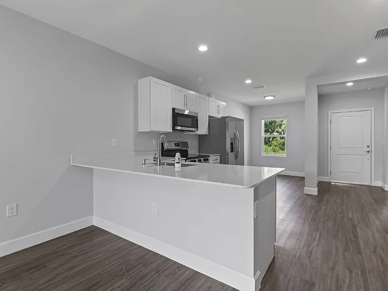 2224 Hilton St — Photo 7