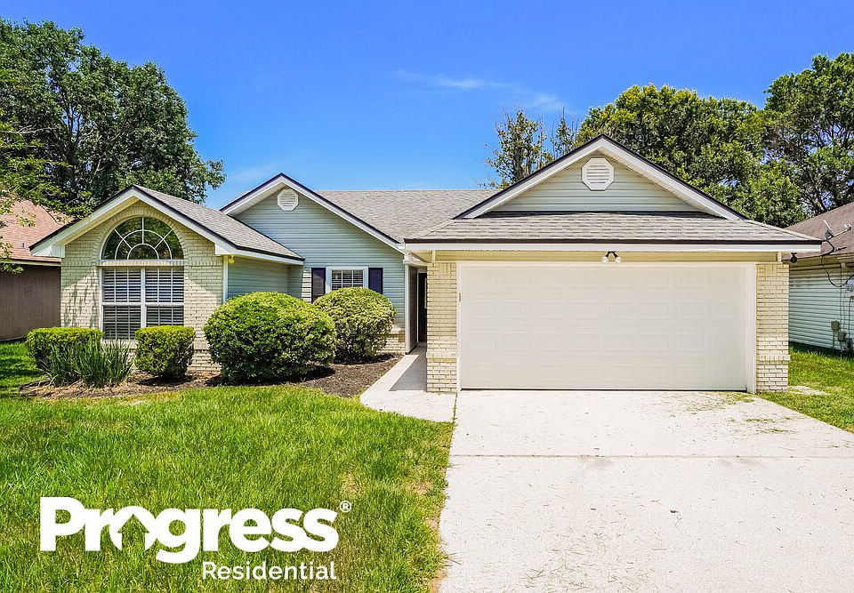 1st image of 387 Willow Green Dr