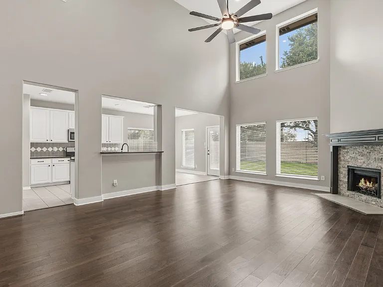 3007 Eagle Lake Dr — Photo 7