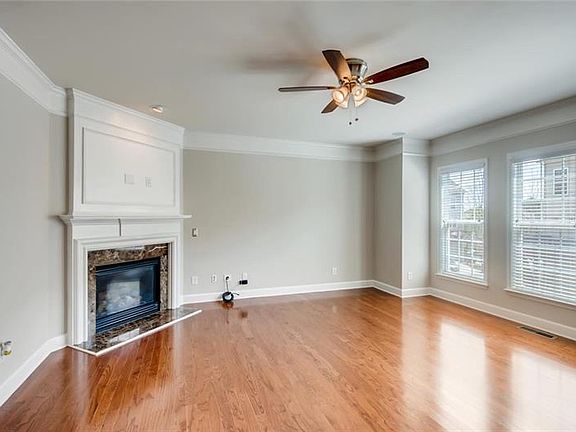 4th image of 2143 Wylmoor Way SE
