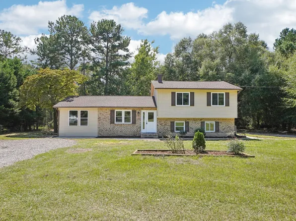 1379 Juniper Lake Rd, Pinehurst, NC 27376