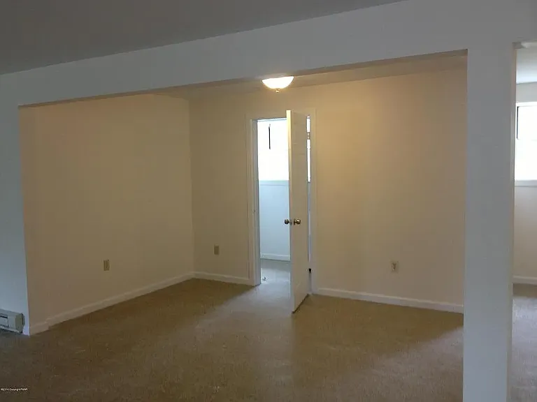 113 Ash Ln #1 — Photo 4