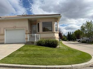 8 W Scimitar Rise NW, Calgary, AB T3L2C9