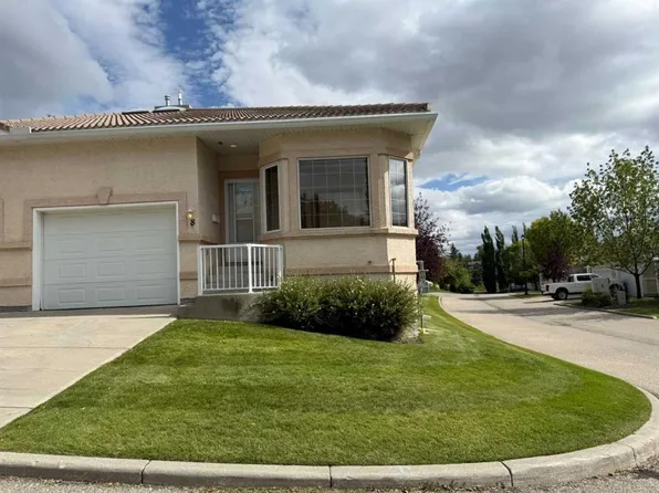 8 W Scimitar Rise NW, Calgary, AB T3L 2C9