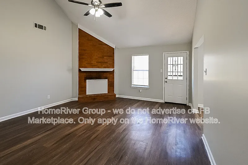 3 bed, 2.0 bath, 1462 sqft, $1,875 — Photo 2