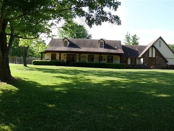 1st image of 10335 Ogbourne Cir