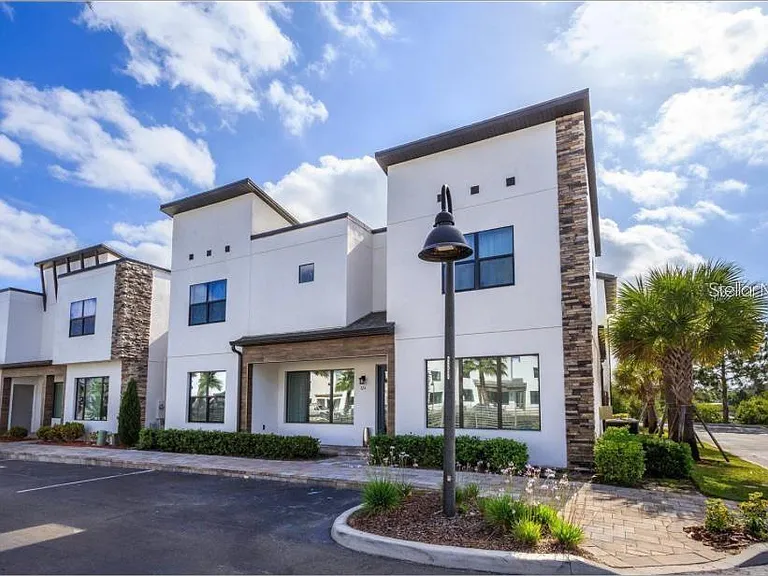 175 Villa Domani Cir — Photo 1