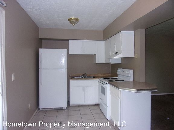 3rd image of 4506 Butler St APT 2