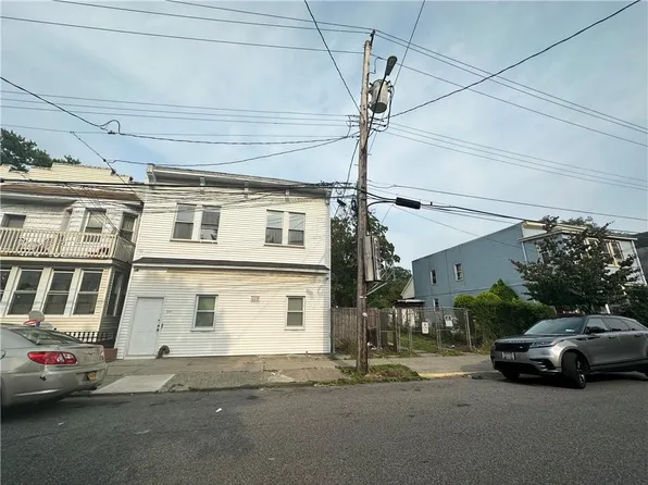 223 Gordon St, Staten Island, NY 10304