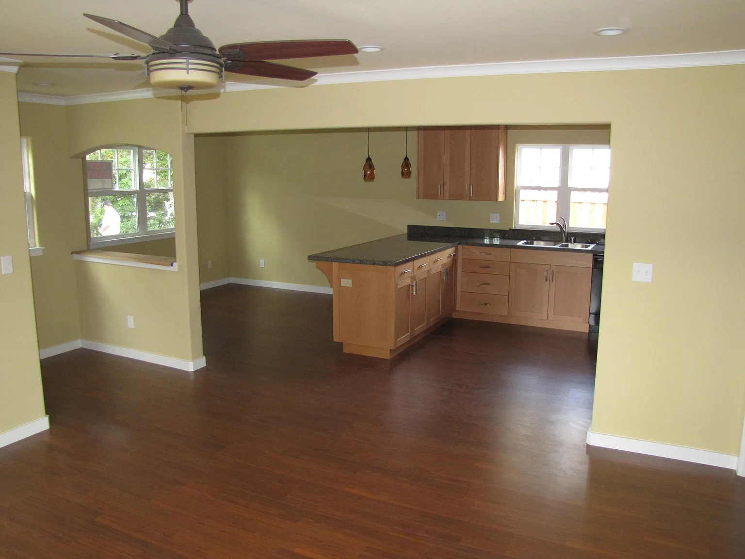 2 bed, 1000 sqft, $3,250 — Photo 4