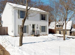 43 Harrop Ave, Warwick, RI 02886