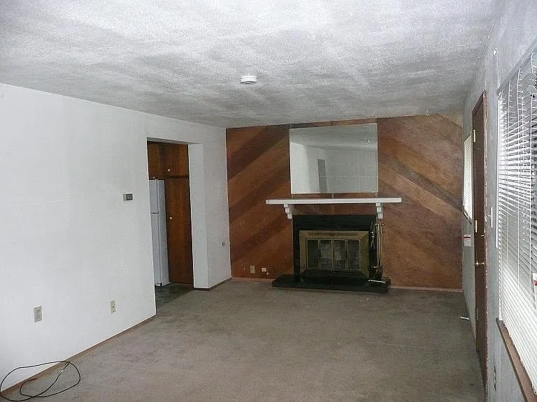 Nice 3 Bedroom Rambler in Tacoma! — Photo 4