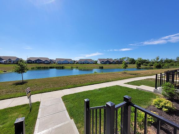 View from the front of the house. There's a fountain in the pond. I don't know why it wasn't functioning that day.