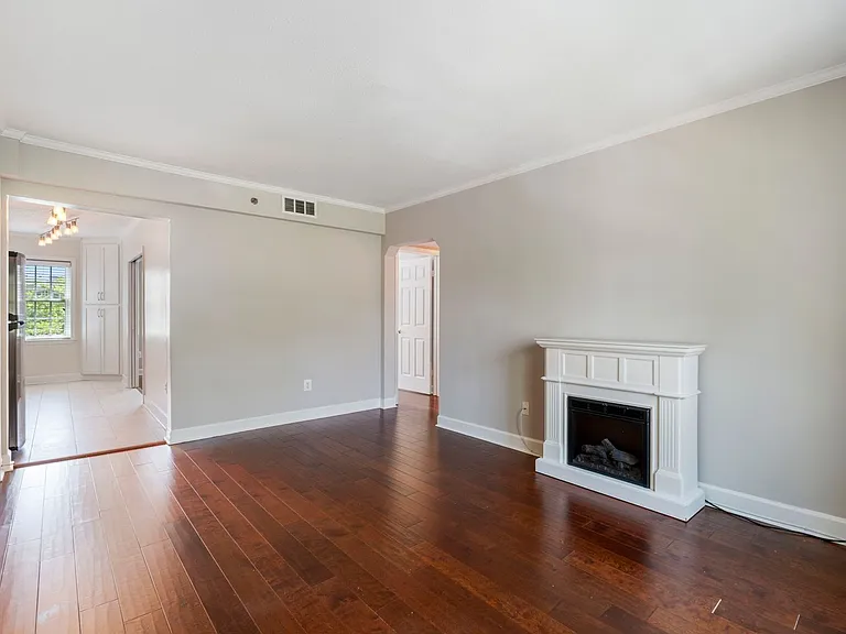 600 Bashford Ln #2333 — Photo 8