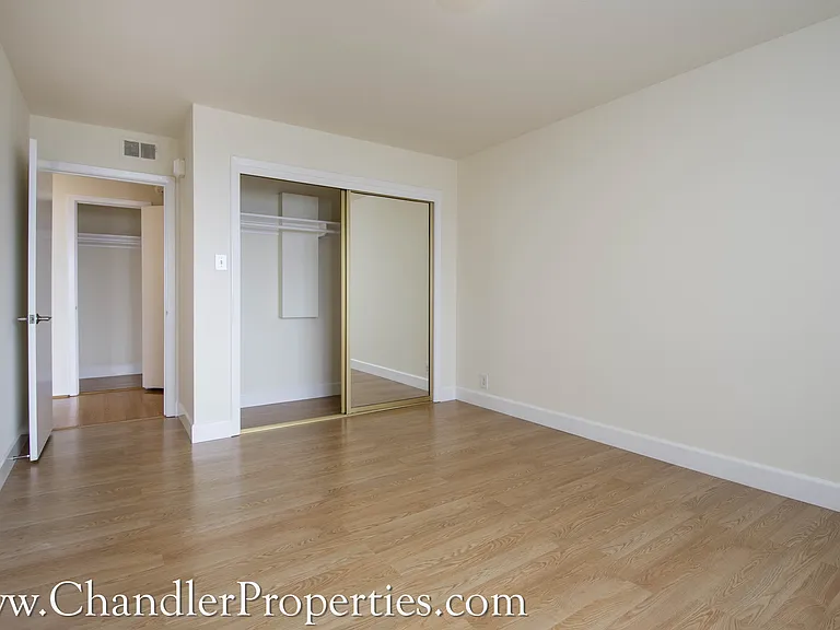 1220 Clayton St — Photo 8