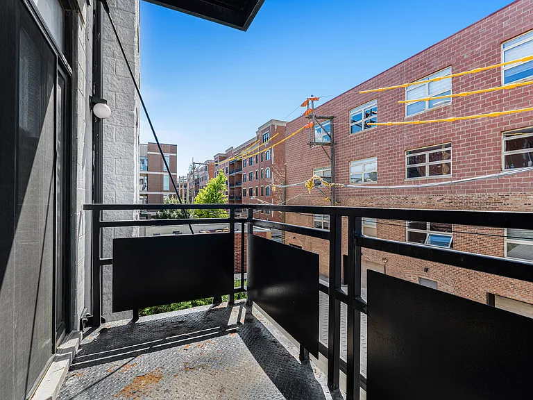 2307 W Wolfram St #312 — Photo 20