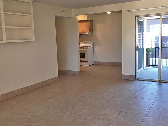 2nd image of 820 Camino Corto