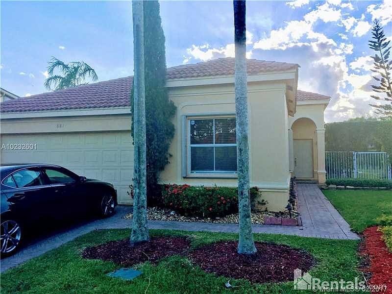 1st image of 881 Tanglewood Cir