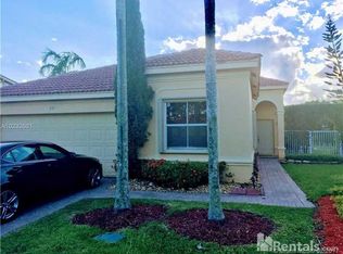 881 Tanglewood Cir, Weston, FL 33327