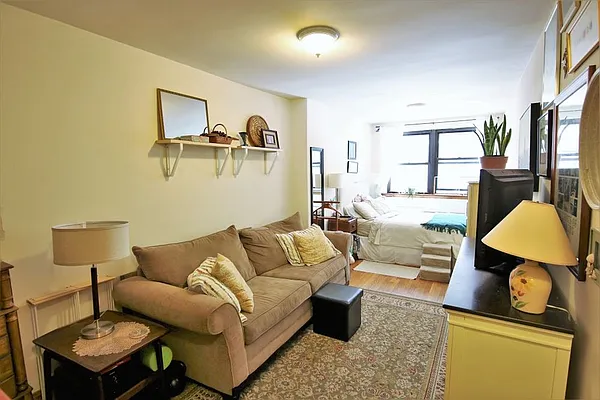 Rented by JK Dansar Corp | media 7