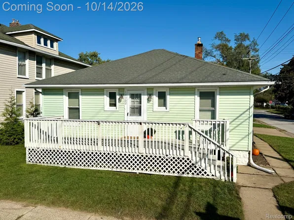 19302 Farmington Rd, Livonia, MI 48152
