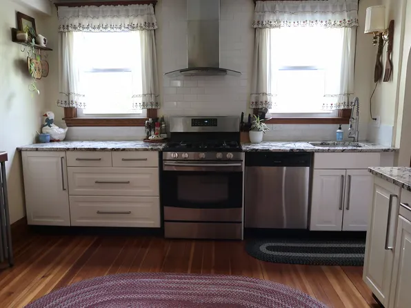 21 Ardent St Floor 1, Roslindale, MA 02131