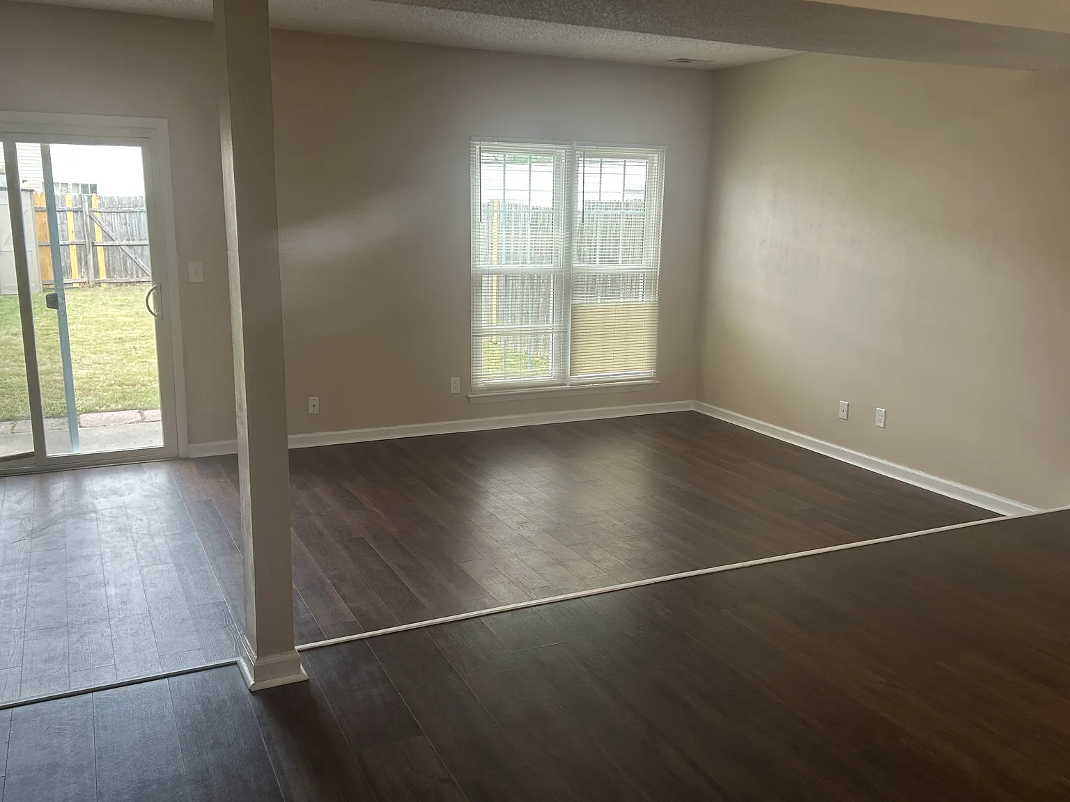 3 bed, 2.5 bath, 1307 sqft, $2,195 — Photo 3