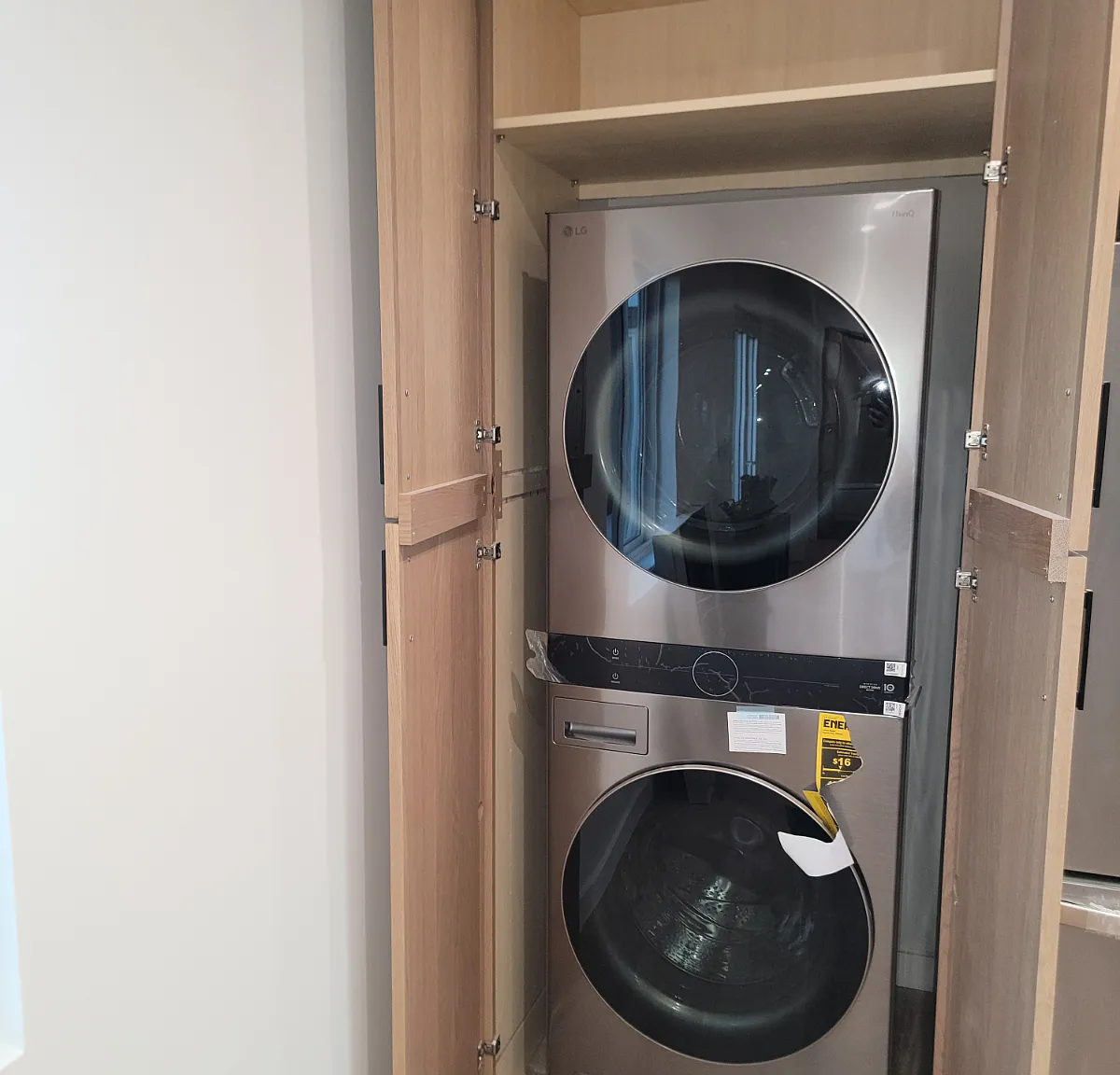 2 bed, 900 sqft, $3,500 — Photo 3