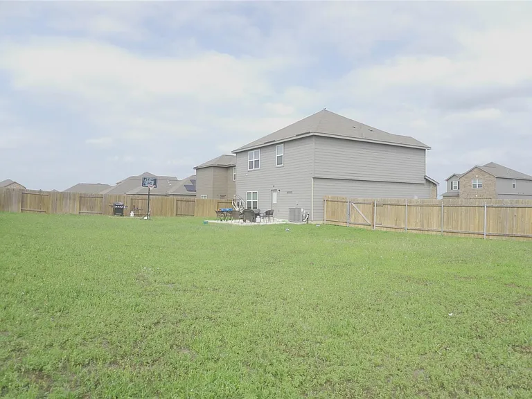 14300 Prairie Sod Ln — Photo 5
