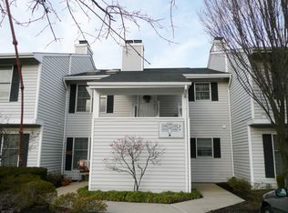 235 Nuthatch Ct, Three Bridges, NJ 08887