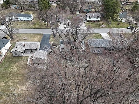 3rd image of 1855 Myrtle St