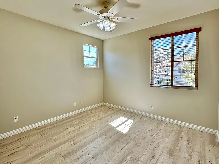 40120 Annapolis Dr — Photo 21