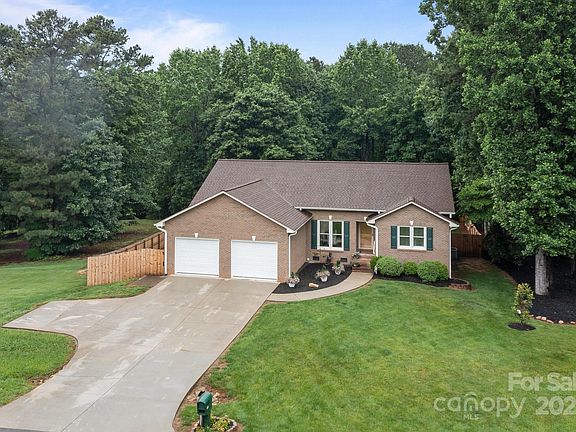 2nd image of 144 Sea Trail Dr