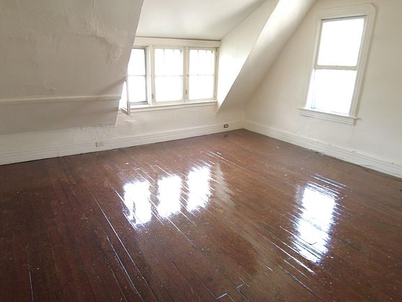 5th image of 474 Hudson Ave #476