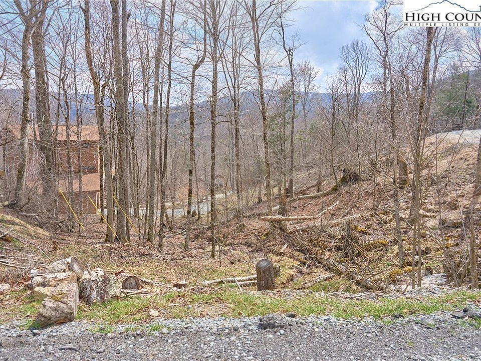 1st image of 101 Foxgrape Hollow Road