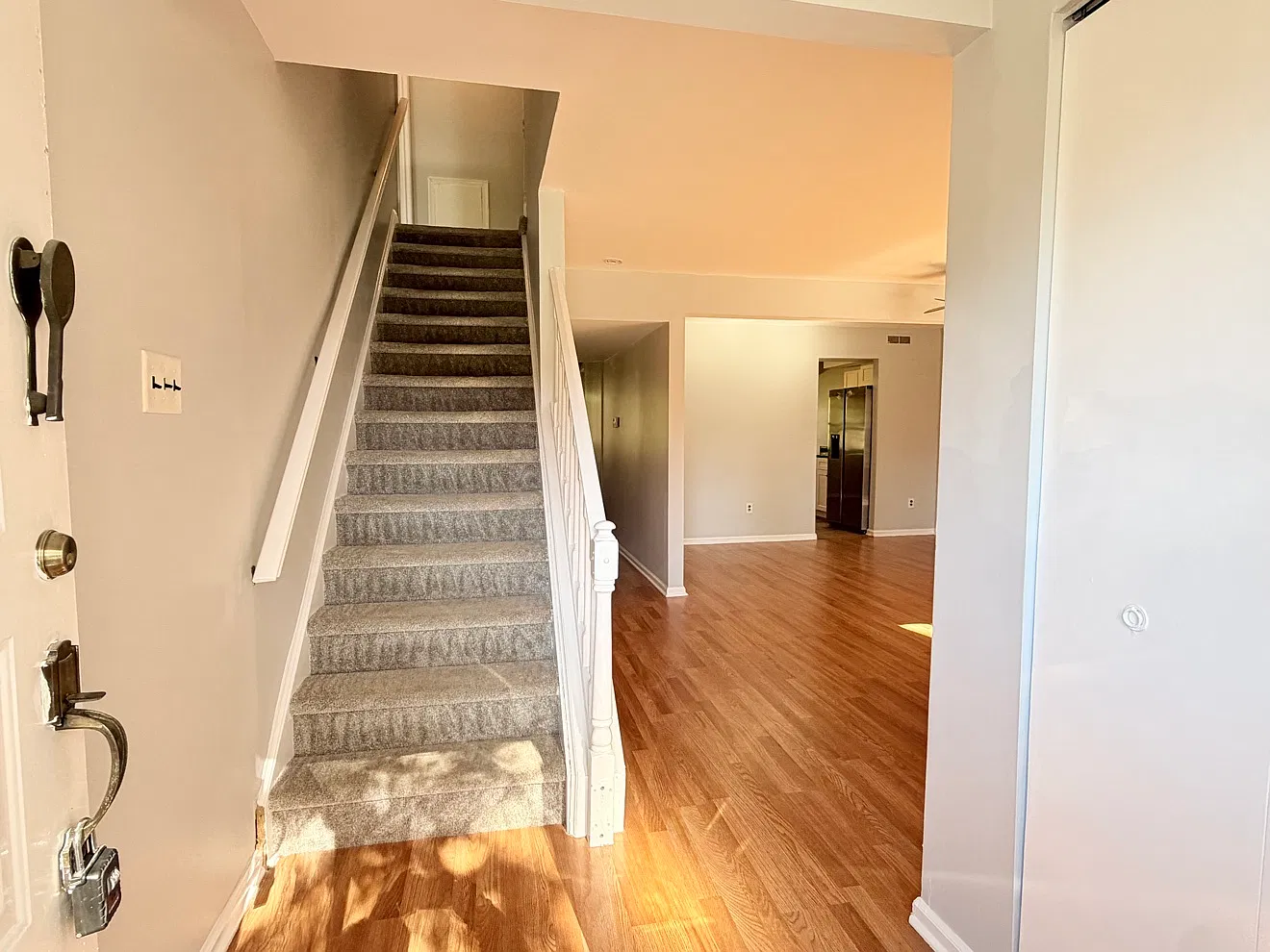 3 bed, 2.5 bath, 1700 sqft, $2,700 — Photo 3