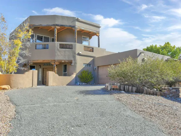 2816 Tramway Cir NE, Albuquerque, NM 87122