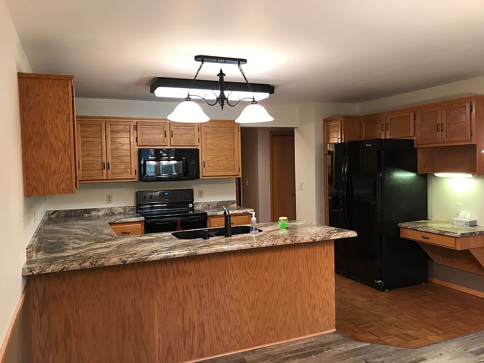 Large Kitchen 
