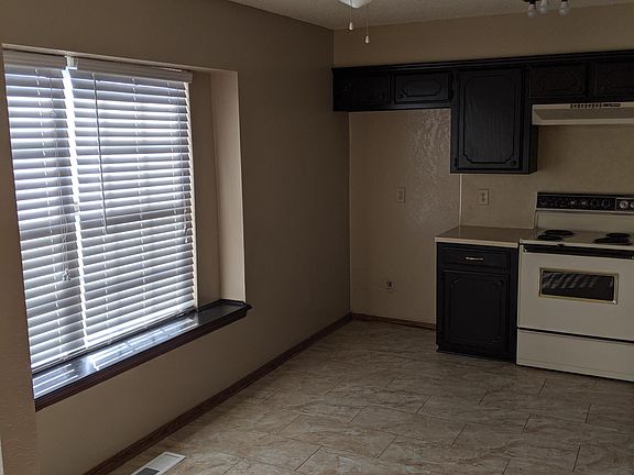 5th image of 2516 Fairfield Dr