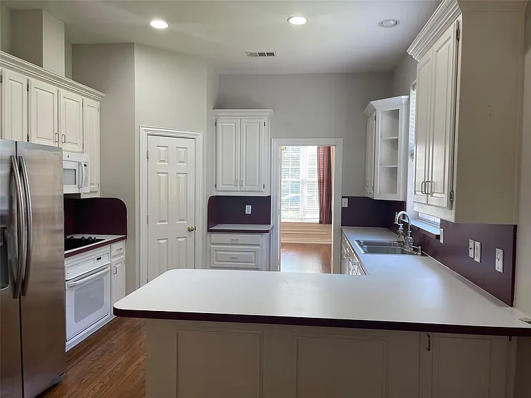 716 Ticonderoga Dr — Photo 6